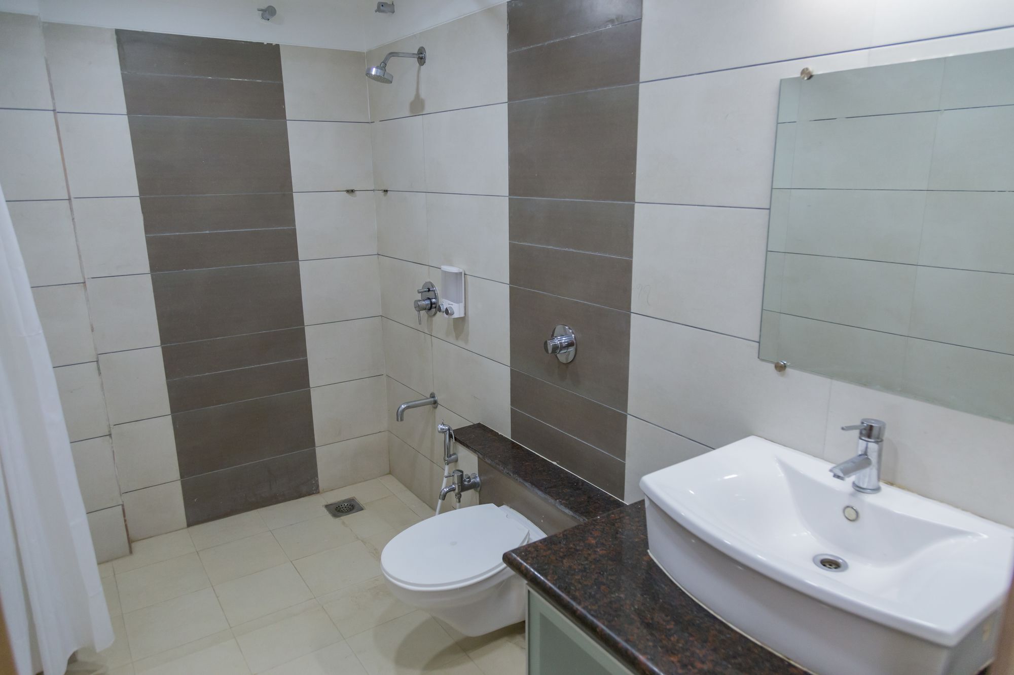The Silver Leaf Hotel Ahmedabad Eksteriør billede