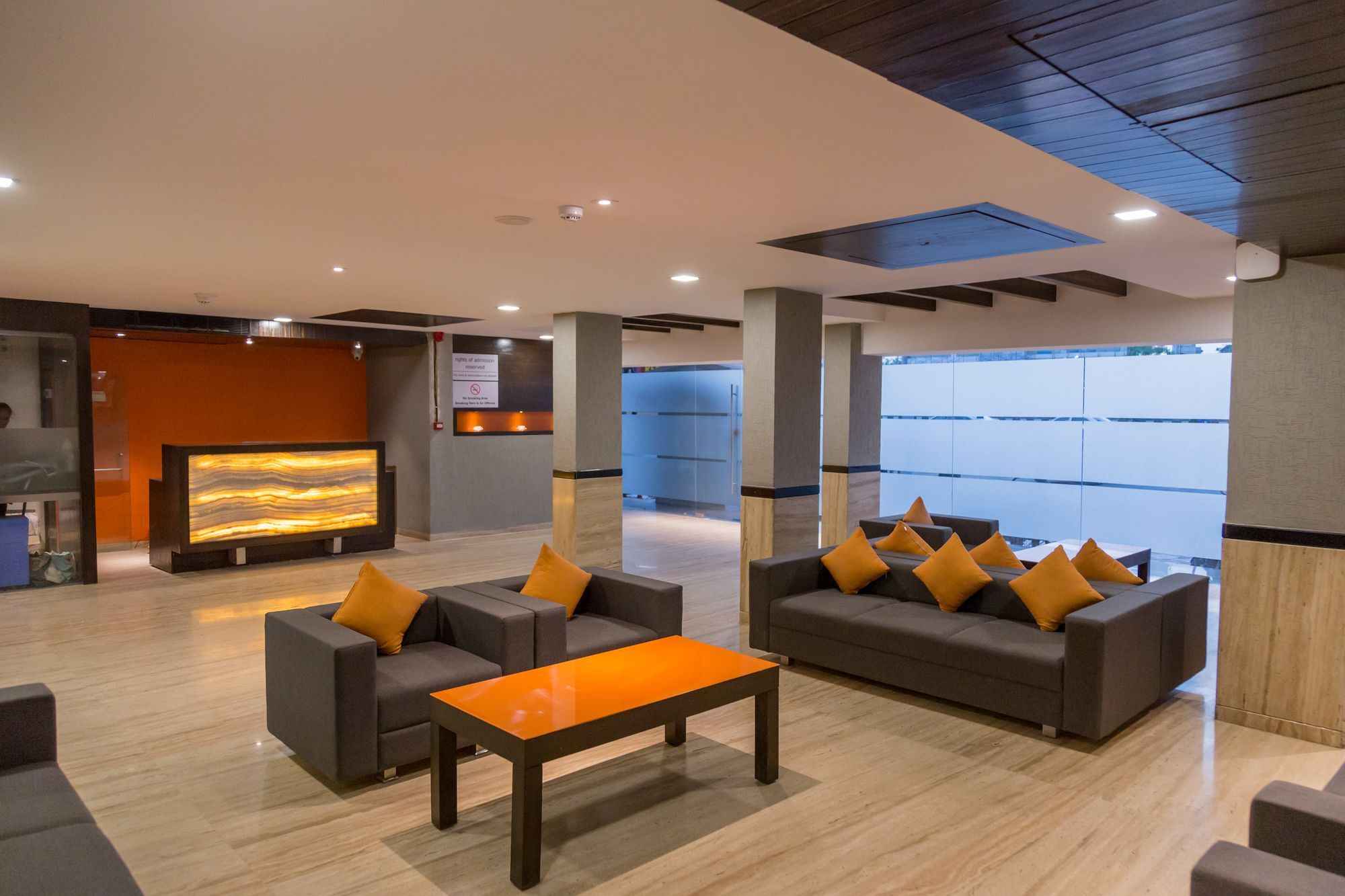 The Silver Leaf Hotel Ahmedabad Eksteriør billede